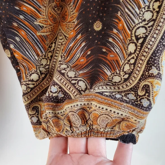 Paisley Yoga Pants - Picture 2 of 3